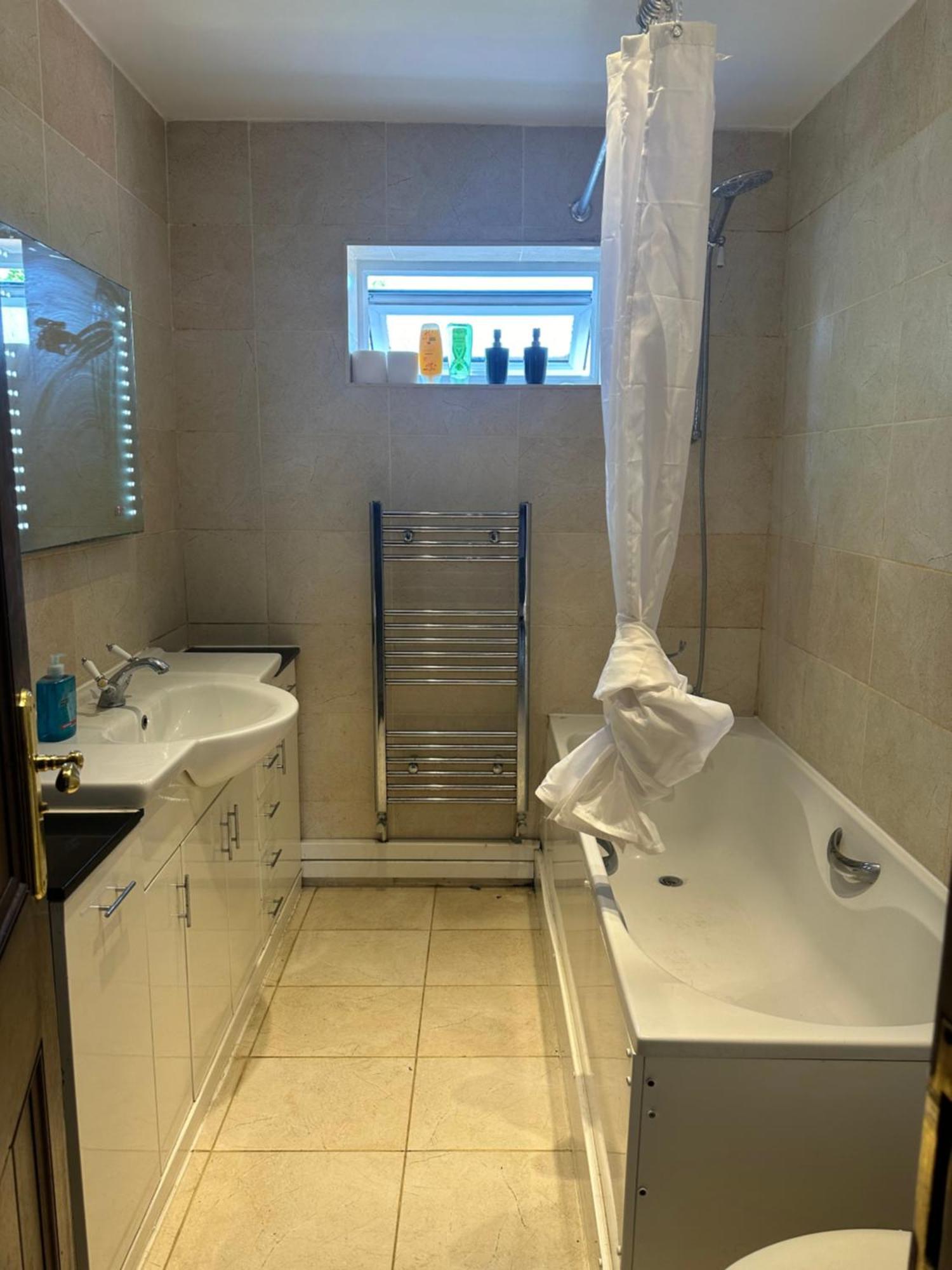 Leavesden Residence - Central - Cosy - Harry Potter วัตฟอร์ด ภายนอก รูปภาพ