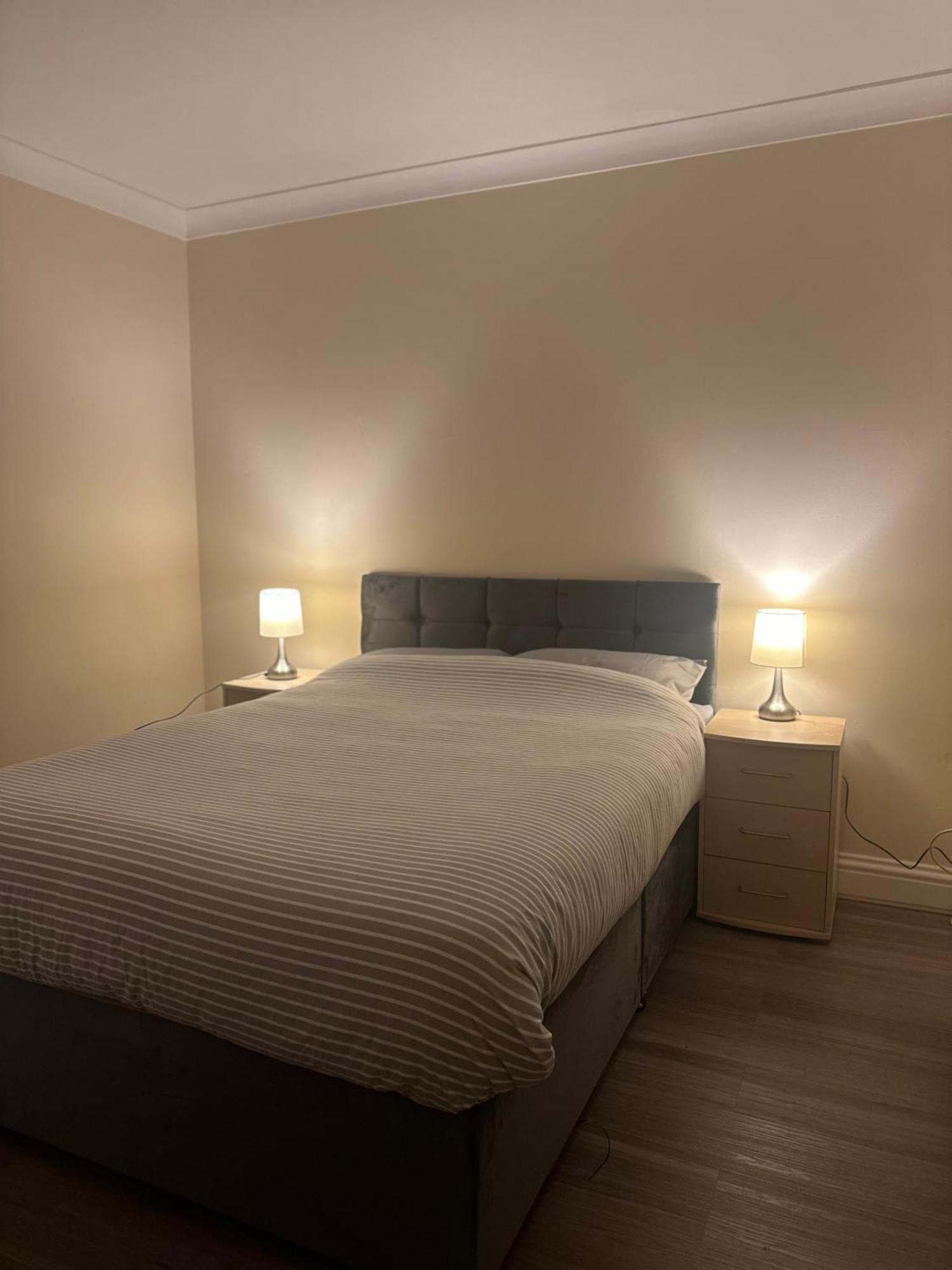 Leavesden Residence - Central - Cosy - Harry Potter วัตฟอร์ด ภายนอก รูปภาพ